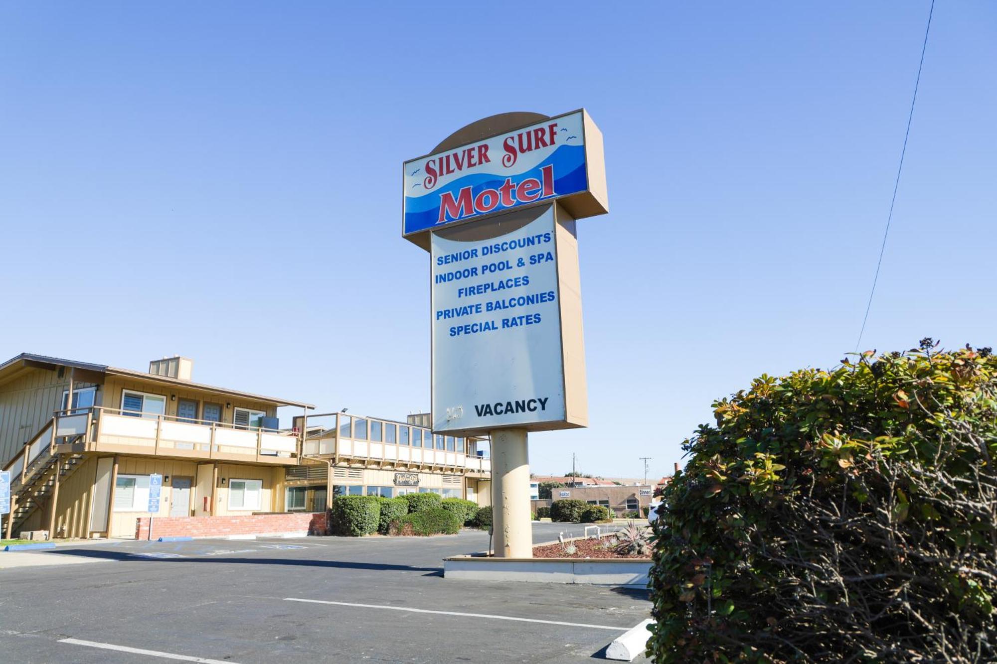 Silver Surf Motel San Simeon Exterior photo